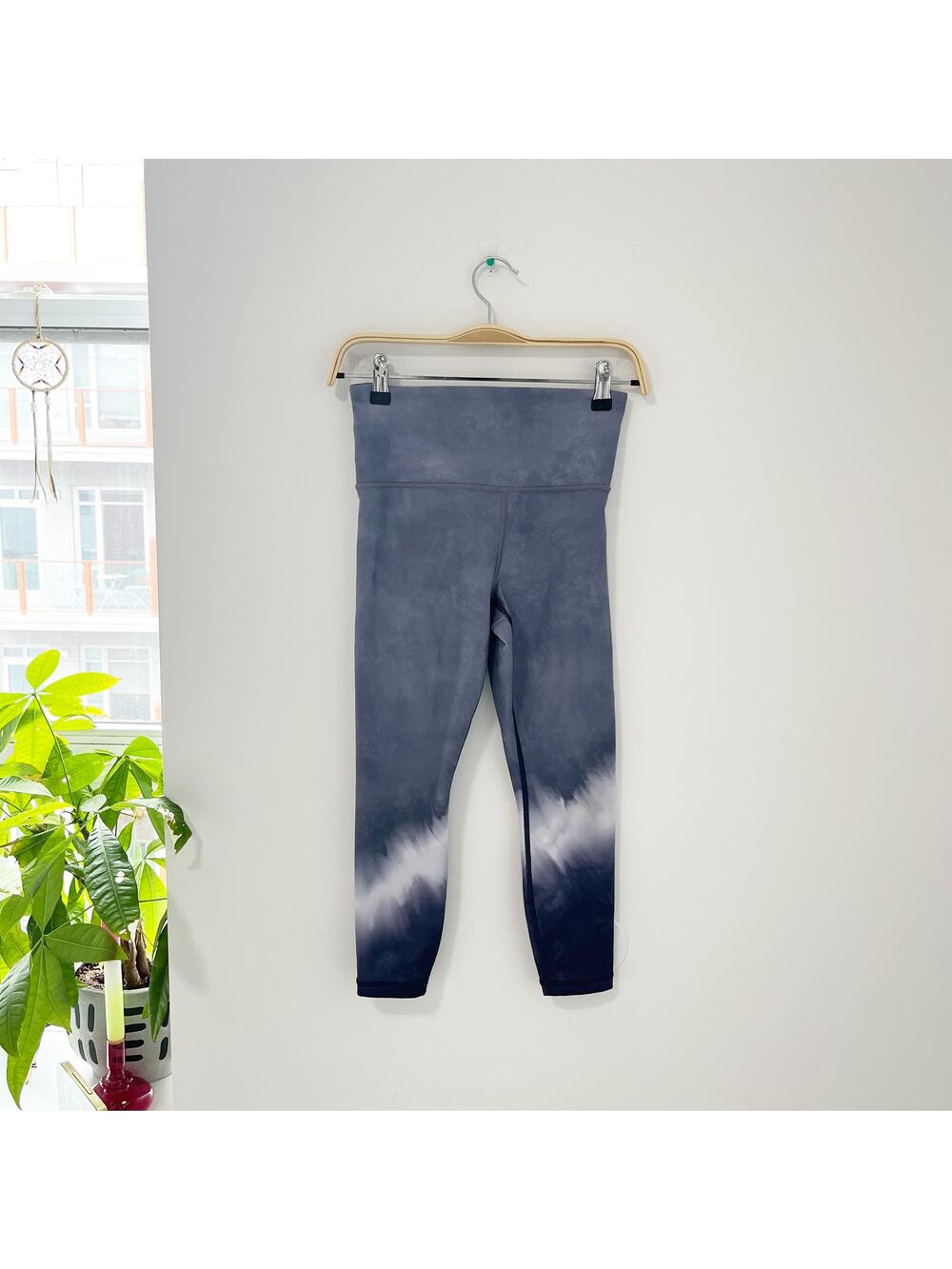 Athleta Elation Blue Watercolor Stripe Crop Leggings Size XS Petite